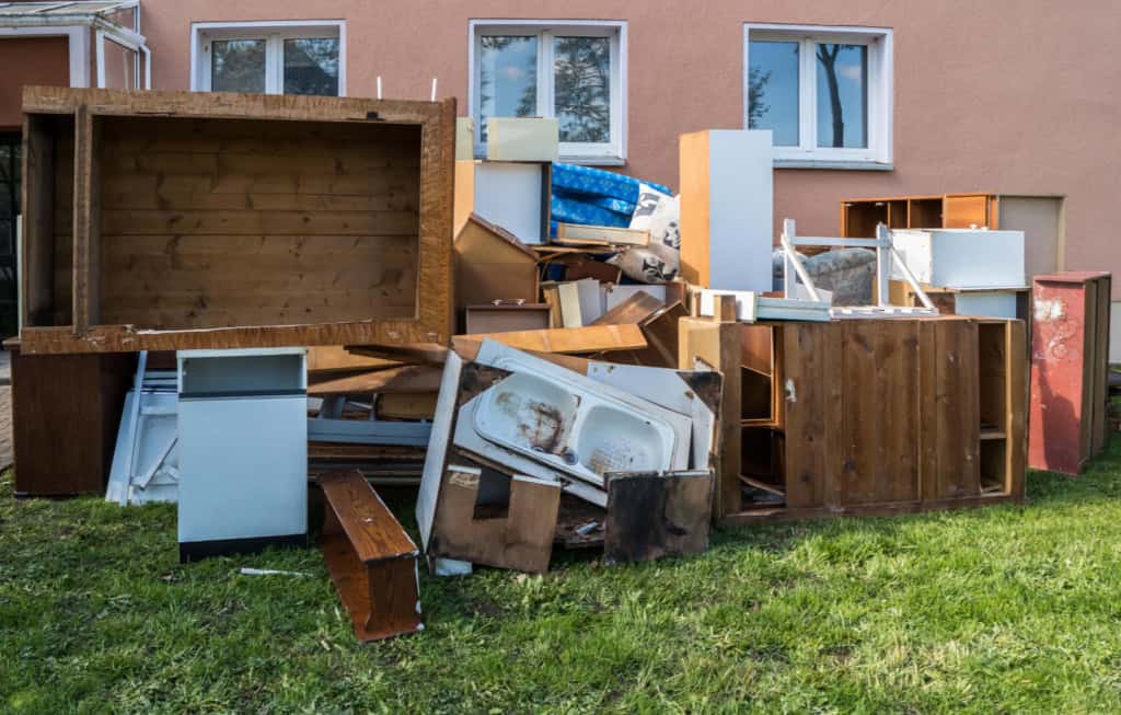 How to Declutter Before Your Move: Chicago’s Complete Guide to a Smooth, Stress-Free Relocation